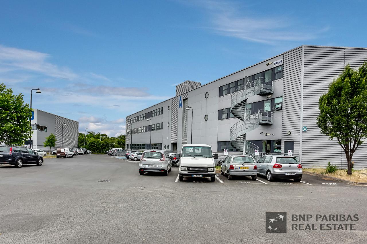 Local d'activité Ivry-sur-Seine 586m² Location local d'activité Ivry-sur-Seine Val-de-Marne OLACT2531721 1